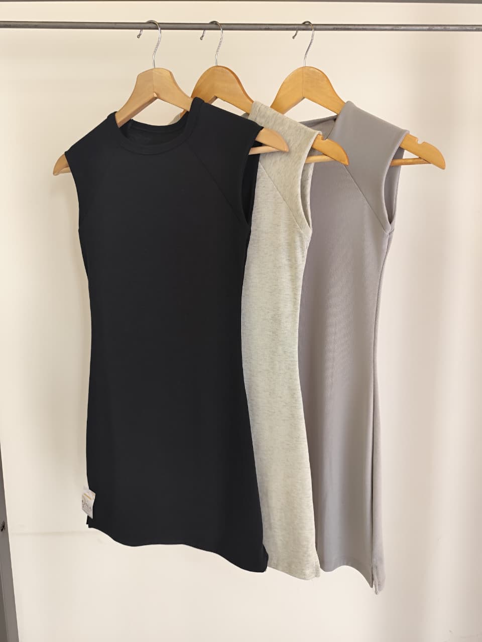 Vestido Soft Sin Mangas – Básico